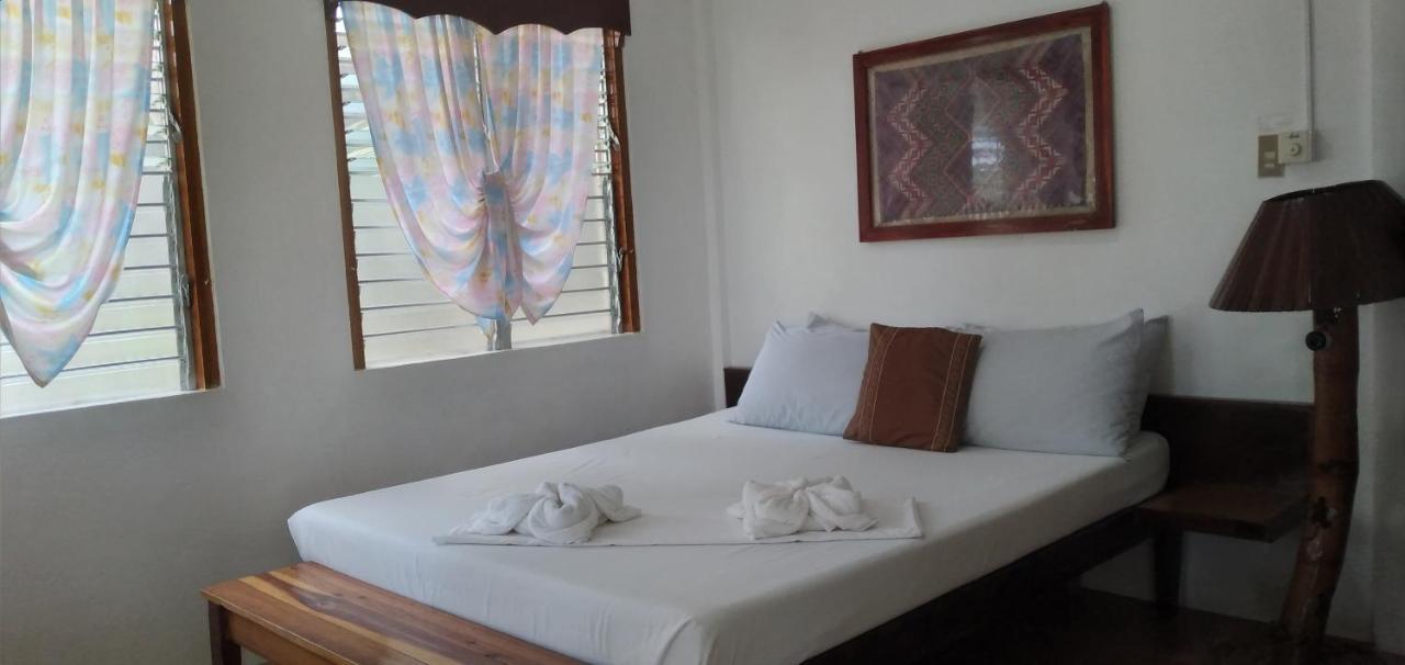 Summer Homes Beach Resort And Cottages Palawan Barton Eksteriør billede