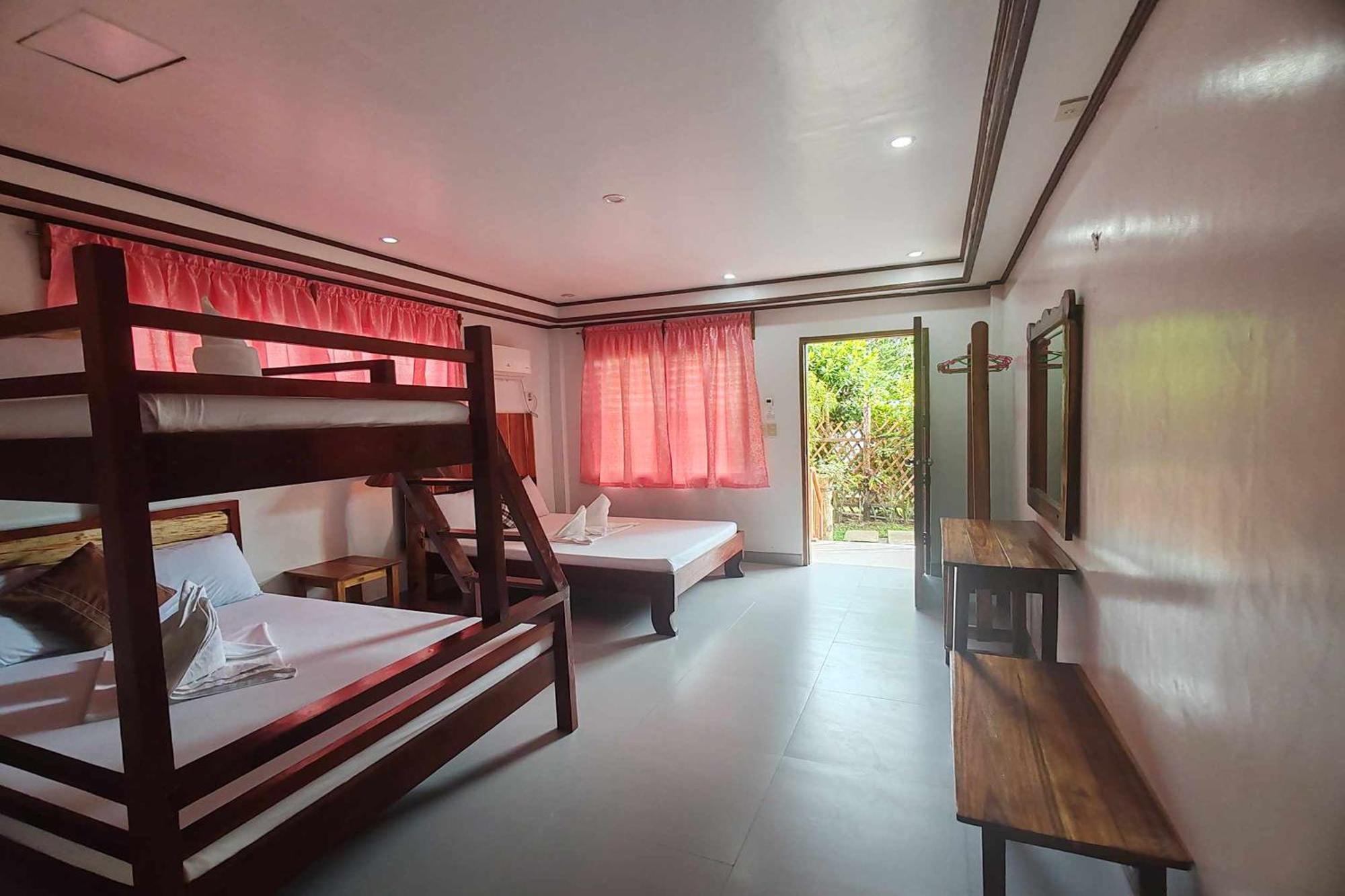 Summer Homes Beach Resort And Cottages Palawan Barton Eksteriør billede