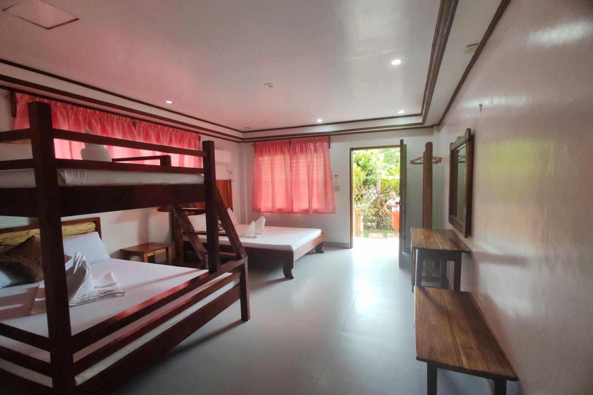 Summer Homes Beach Resort And Cottages Palawan Barton Eksteriør billede