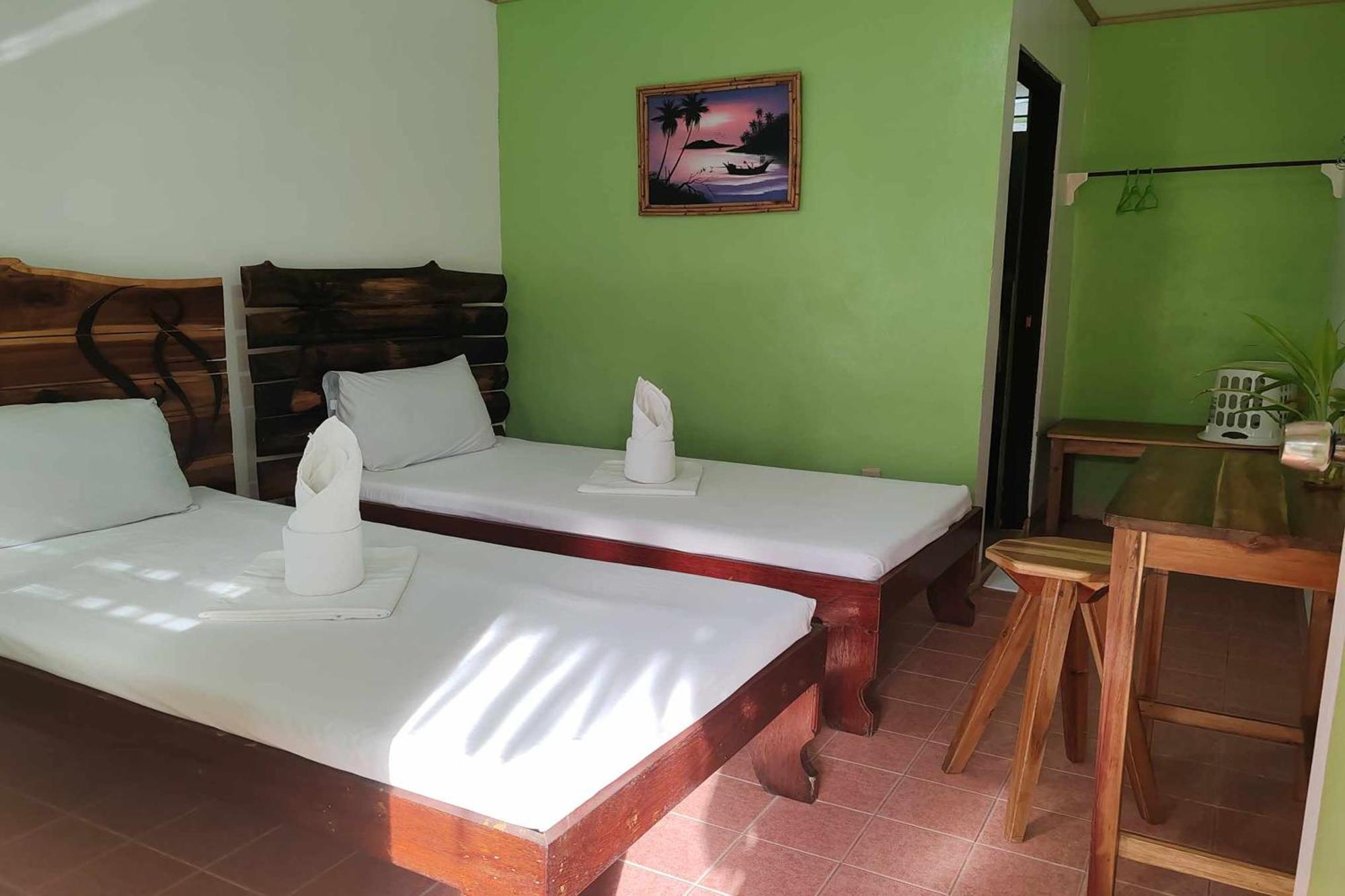 Summer Homes Beach Resort And Cottages Palawan Barton Eksteriør billede